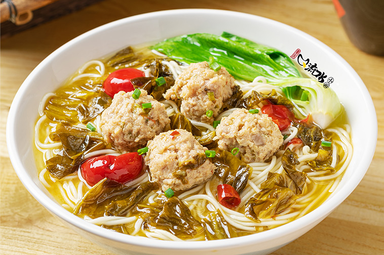 酸菜丸子面